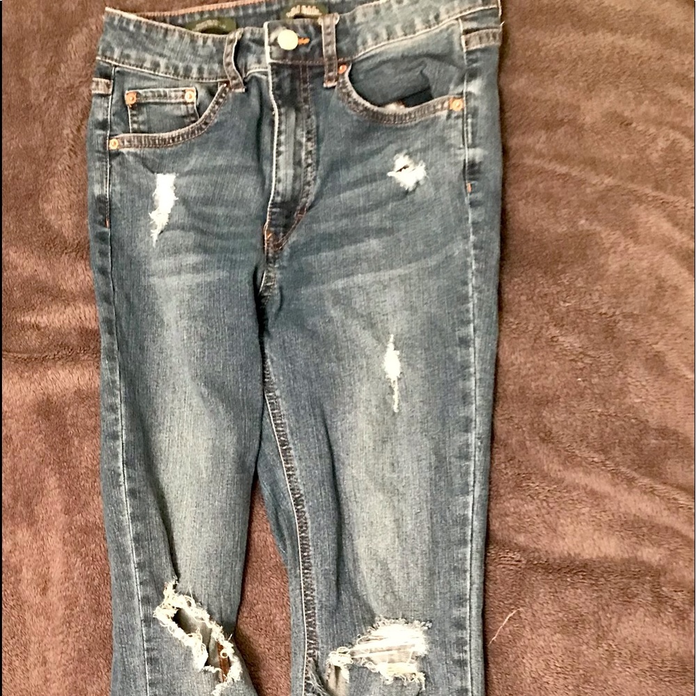 Juniors jeans size 2. Loved